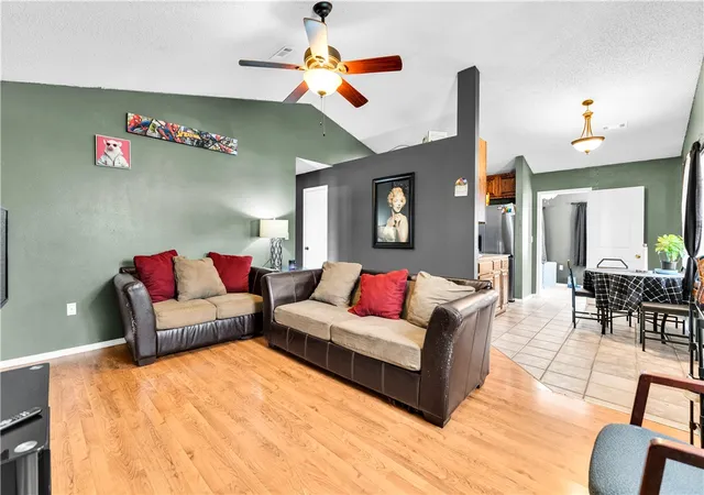 Photo 4 of Sale Pending at 13801 Saratoga Dr, Rogers, AR 72758 | MLS# 1361050 | Listing updated on 2026-09-11