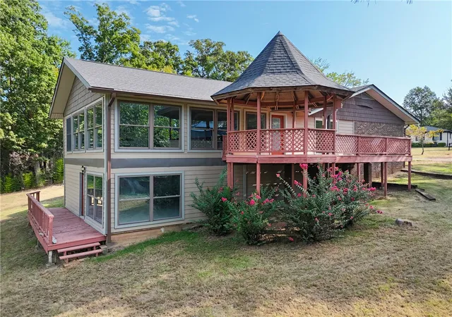 Photo 4 of Single family home for sale at 6 Briarwood Ln, Clarksville, AR 72830 | MLS# 1361354 | Listing updated on 2026-09-10