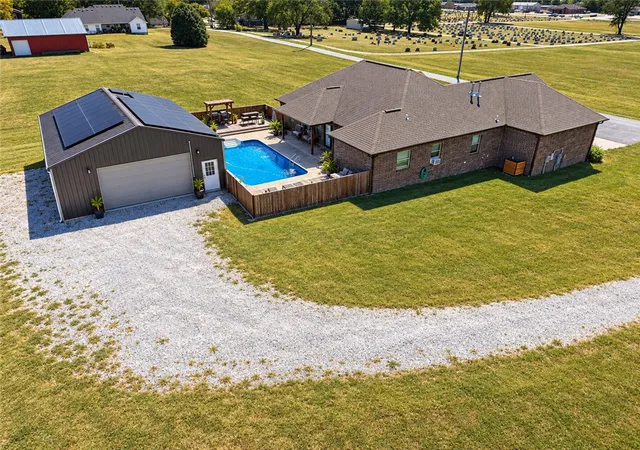 Photo 3 of Single family home for sale at 210 Holmes St, Prairie Grove, AR 72753 | MLS# 1361283 | Listing updated on 2026-09-13