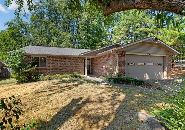 Photo 1 of Sale Pending at 4200 Navajo Ct, Springdale, AR 72764 | MLS# 1361357 | Listing updated on 2026-09-18
