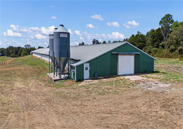Photo 2 of House for sale at 13589 Middle Ridge Rd, Ozark, AR 72949 | MLS# 1360617 | Listing updated on 2026-09-08