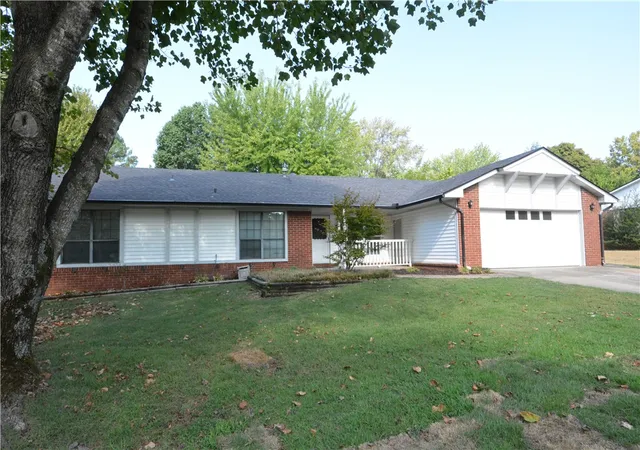Photo 1 of Single family home for sale at 3069 N Loxley Ave, Fayetteville, AR 72703 | MLS# 1361326 | Listing updated on 2026-09-13