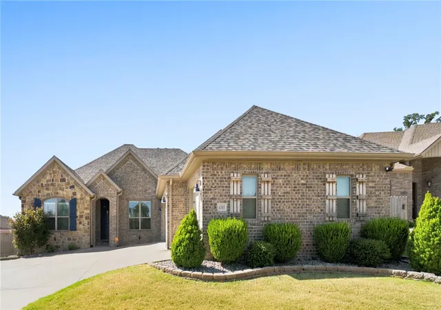 Photo 2 of Single family home for sale at 6305 Fair View Blvd, Bentonville, AR 72713 | MLS# 1361279 | Listing updated on 2026-10-17