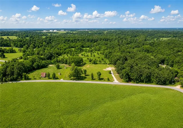 Land for sale at 511 NW Cowan Ave, Gentry, AR 72734 | MLS# 1361391
