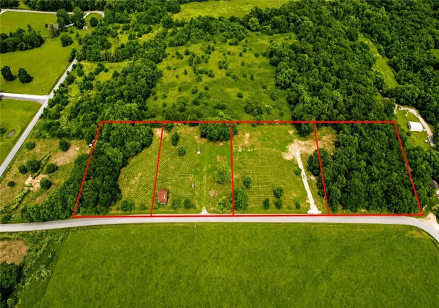 Photo 4 of Land for sale at 511 NW Cowan Ave, Gentry, AR 72734 | MLS# 1361391 | Listing updated on 2026-09-08