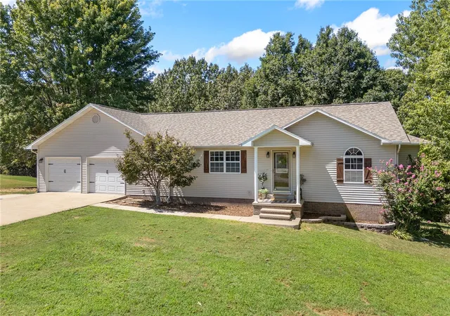 Photo 1 of Single family home for sale at 4137 Turnbury Dr, Harrison, AR 72601 | MLS# 1361092 | Listing updated on 2026-09-08