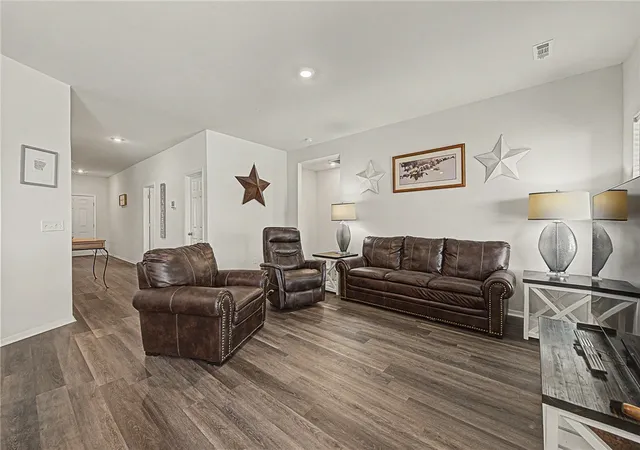 Photo 3 of Single family home for sale at 3213 E Hagen St, Siloam Springs, AR 72761 | MLS# 1360650 | Listing updated on 2026-09-08