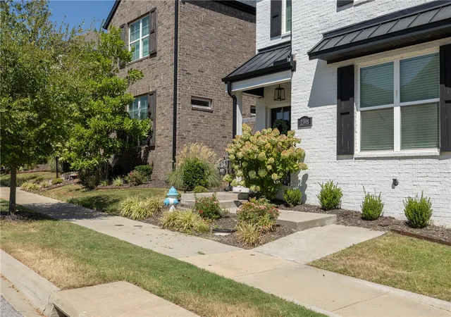 Photo 4 of Single family home for sale at 2398 E Frontier Elm Dr, Fayetteville, AR 72703 | MLS# 1361244 | Listing updated on 2026-09-09