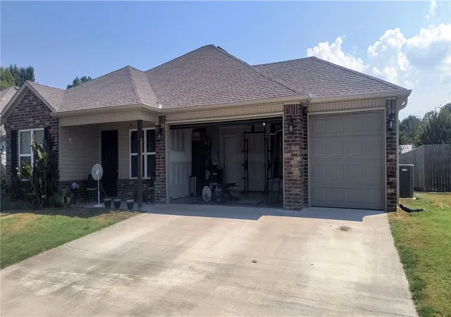 Photo 1 of Single family home for sale at 1120 Jennifer Ann Ln, Elkins, AR 72727 | MLS# 1361402 | Listing updated on 2026-09-17