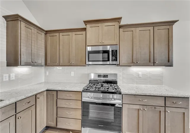 Photo 3 of Single family home for sale at 412 Wharton St, Lowell, AR 72745 | MLS# 1361473 | Listing updated on 2026-09-09