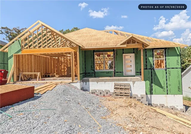 Photo 3 of Single family home for sale at 3 Greetham Ln, Bella Vista, AR 72714 | MLS# 1361493 | Listing updated on 2026-09-09