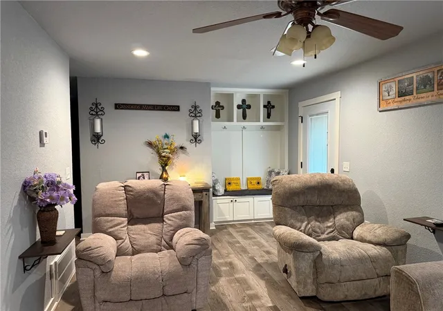 Photo 3 of Single family home for sale at 1101 W Walnut St, Stilwell, OK 74960 | MLS# 1361495 | Listing updated on 2026-09-29