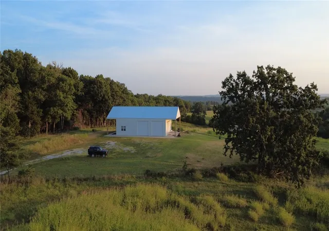 Photo 3 of Single family home for sale at 2901 Black Ranch Rd, Lead Hill, AR 72644 | MLS# 1361361 | Listing updated on 2026-09-09