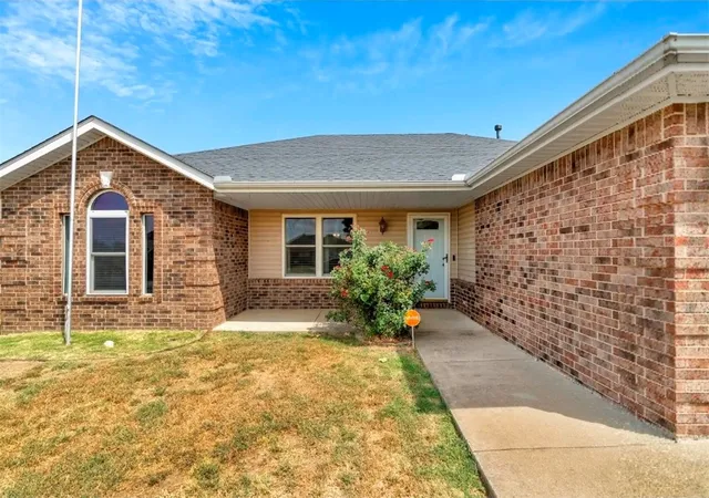 Photo 3 of Single family home for sale at 2308 Sw 15th Street, Bentonville, AR 72713 | MLS# 1361157 | Listing updated on 2026-09-09