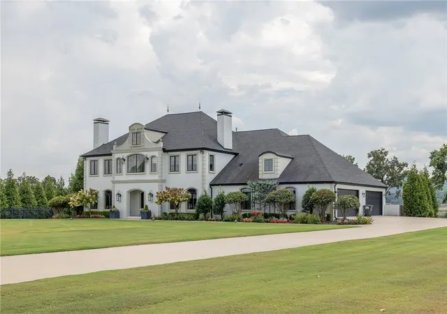 Photo 2 of Sale Pending at 2607 Riverfront Ln, Fayetteville, AR 72703 | MLS# 1361399 | Listing updated on 2026-10-05