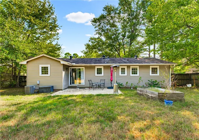 Photo 21 of Single family home for sale at 2324 Holly St, Fayetteville, AR 72703 | MLS# 1361512 | Listing updated on 2026-09-09