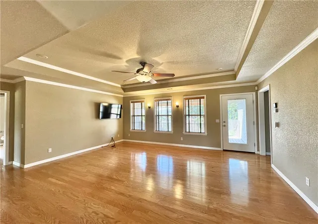 Photo 3 of Sale Pending at 173 Hawthorne Ln, Russellville, AR 72802 | MLS# 1361481 | Listing updated on 2026-09-10