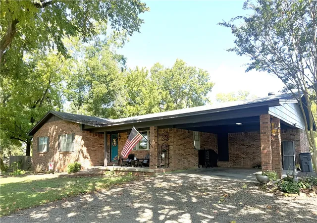 Photo 2 of Single family home for sale at 7437 Sr 124, Russellville, AR 72802 | MLS# 1361586 | Listing updated on 2026-09-10