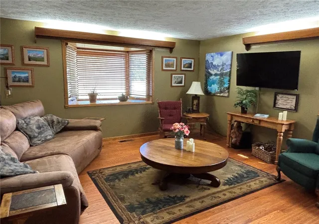 Photo 3 of Single family home for sale at 237 Meadowlark Dr, Harrison, AR 72601 | MLS# 1361588 | Listing updated on 2026-09-10
