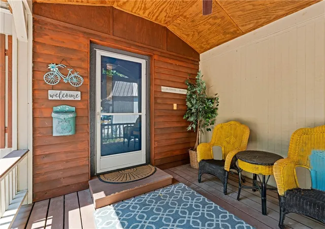 Photo 3 of Manufactured home for sale at 8025 Anchor Dr, Rogers, AR 72756 | MLS# 1359799 | Listing updated on 2026-09-10