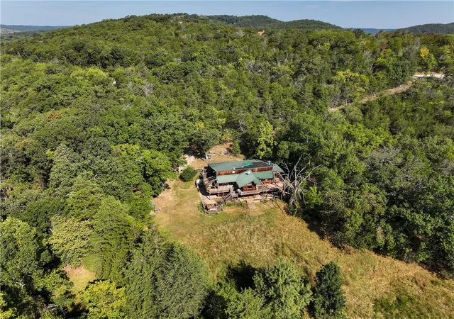 Photo 2 of Single family home for sale at 1221 Highway 187, Eureka Springs, AR 72631 | MLS# 1361039 | Listing updated on 2026-09-13