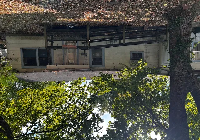 Photo 1 of Single family home for sale at 1325 S West Ave, Fayetteville, AR 72701 | MLS# 1361613 | Listing updated on 2026-09-10