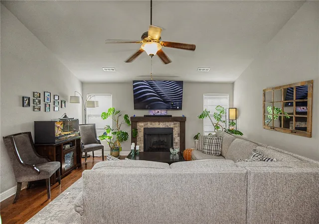 Photo 3 of Sale Pending at 1266 Silver Oak St, Elkins, AR 72727 | MLS# 1361322 | Listing updated on 2026-10-06