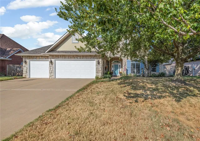 Photo 2 of Single family home for sale at 5106 S 47th Street, Rogers, AR 72758 | MLS# 1361619 | Listing updated on 2026-09-20