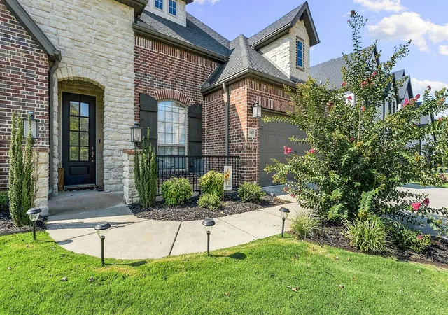 Photo 3 of Sale Pending at 1405 Sw Hamilton Ave, Bentonville, AR 72713 | MLS# 1361620 | Listing updated on 2026-09-16