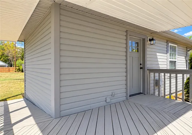 Photo 3 of Sale Pending at 415 E K Pl, Russellville, AR 72801 | MLS# 1361557 | Listing updated on 2026-09-14