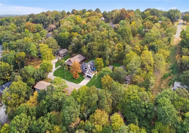 Photo 58 of Single family home for sale at 604 N Vinson Ave, Fayetteville, AR 72701 | MLS# 1361408 | Listing updated on 2026-09-10
