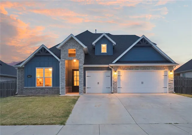 Single family home for sale at 1812 Abbott Ln, Pea Ridge, AR 72751 | MLS# 1361641