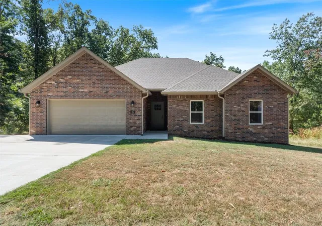 Photo 1 of Single family home for sale at 26 Osborne Dr, Bella Vista, AR 72715 | MLS# 1361360 | Listing updated on 2026-10-05