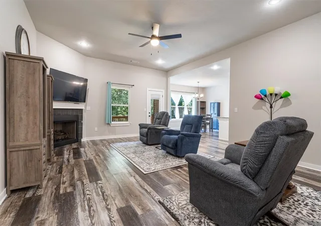 Photo 2 of Single family home for sale at 26 Osborne Dr, Bella Vista, AR 72715 | MLS# 1361360 | Listing updated on 2026-10-05