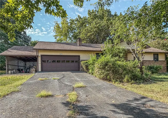 Photo 3 of Sale Pending at 417 Mc 7050, Flippin, AR 72634 | MLS# 1361515 | Listing updated on 2026-09-22