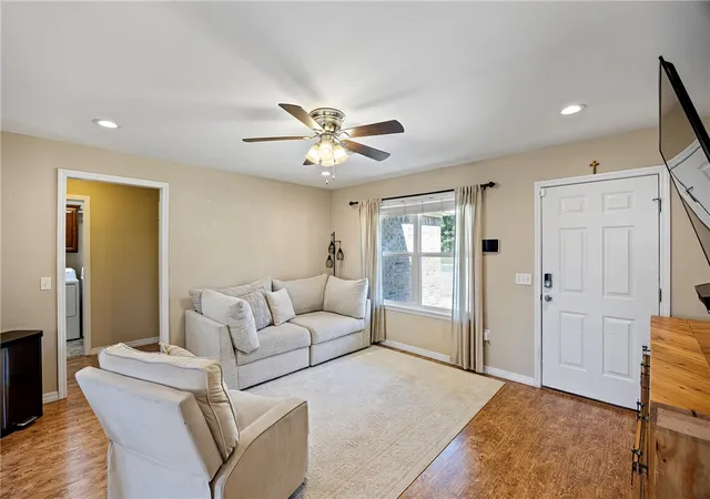 Photo 4 of Sale Pending at 4 Fox Crk Ct, Pottsville, AR 72858 | MLS# 1361572 | Listing updated on 2026-09-21