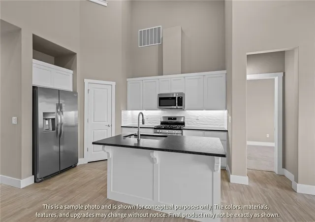 Photo 3 of Townhouse for sale at 421 Onyx Ave, Centerton, AR 72719 | MLS# 1361683 | Listing updated on 2026-09-11
