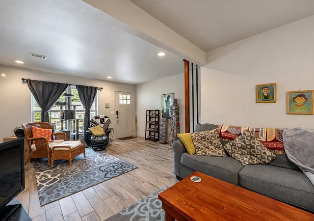 Photo 4 of Condo for sale at 31 Nantucket Dr, Bella Vista, AR 72715 | MLS# 1361255 | Listing updated on 2026-09-11