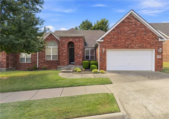 Photo 1 of Condo for sale at 4175 N Meadow View Dr, Fayetteville, AR 72703 | MLS# 1361647 | Listing updated on 2026-09-11