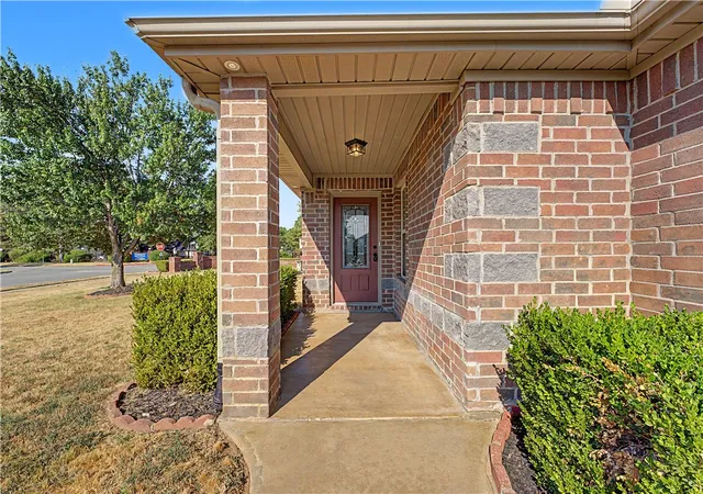 Photo 3 of Single family home for sale at 2908 N 18th Street, Rogers, AR 72756 | MLS# 1361701 | Listing updated on 2026-09-13