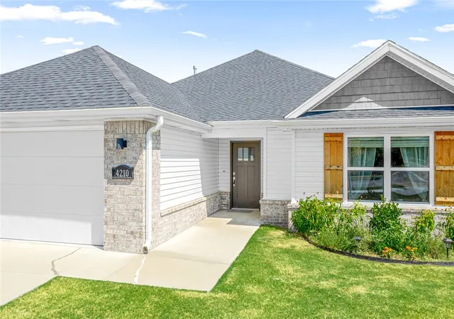 Photo 2 of Single family home for sale at 4210 W Buckaroo St, Fayetteville, AR 72704 | MLS# 1361642 | Listing updated on 2026-09-13