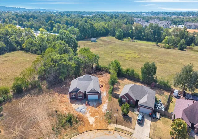 Photo 4 of Single family home for sale at 1399 Bridgeboro Ave, Springdale, AR 72764 | MLS# 1361304 | Listing updated on 2026-09-11