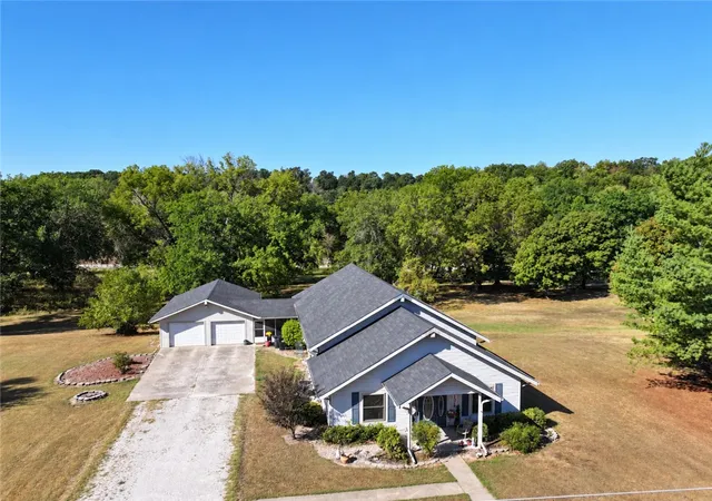 Photo 1 of Single family home for sale at 128 Riverview Dr, Anderson, MO 64831 | MLS# 1361743 | Listing updated on 2026-09-11