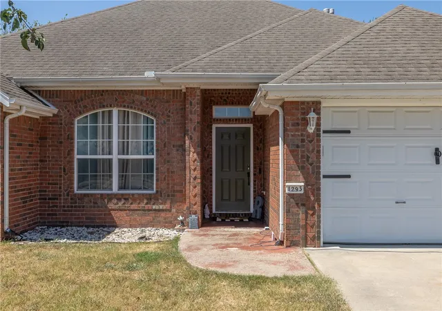 Photo 3 of Single family home for sale at 1293 S Homestead Ln, West Fork, AR 72774 | MLS# 1360500 | Listing updated on 2026-09-11