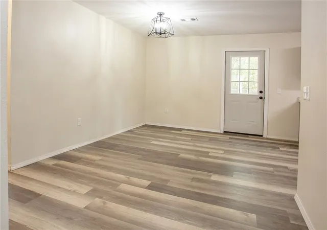 Photo 3 of Single family home for sale at 1205 S Muskogee Ave, Russellville, AR 72801 | MLS# 1361760 | Listing updated on 2026-09-11