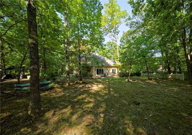 Photo 4 of Single family home for sale at 2810 Inwood Dr, Harrison, AR 72601 | MLS# 1361687 | Listing updated on 2026-09-11