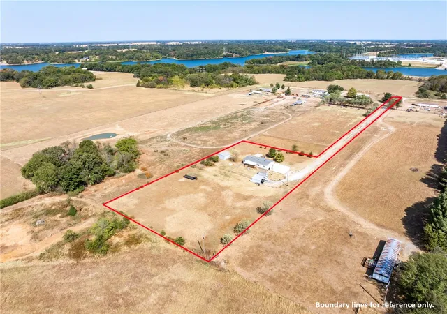 Photo 3 of Sale Pending at 22161 Marion Lee Rd, Gentry, AR 72734 | MLS# 1361520 | Listing updated on 2026-09-30