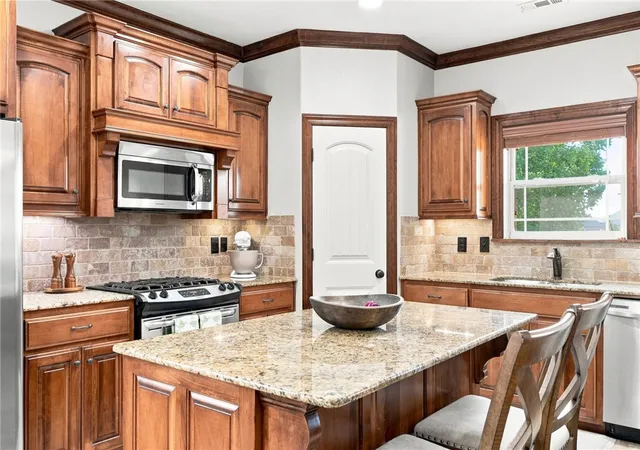 Photo 3 of Single family home for sale at 5608 W Murfield Dr, Rogers, AR 72758 | MLS# 1361724 | Listing updated on 2026-10-21