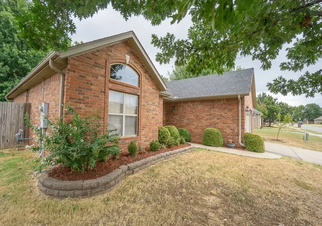 Photo 4 of Single family home for sale at 4830 W Tumbleweed St, Fayetteville, AR 72704 | MLS# 1361699 | Listing updated on 2026-09-11