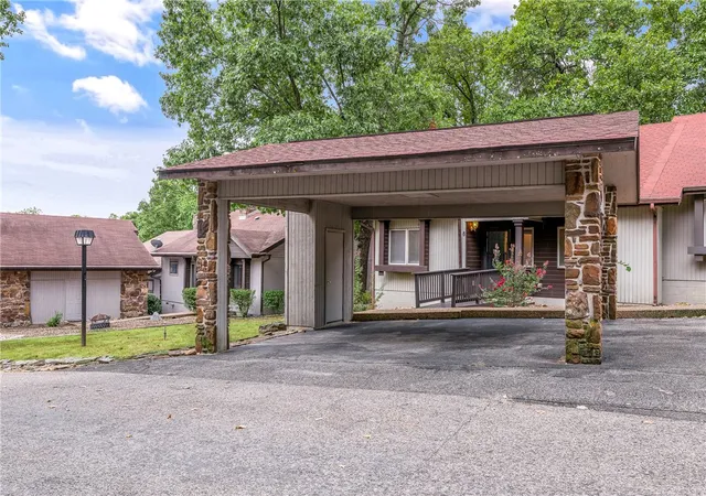 Photo 1 of Townhouse for sale at 8 Lunsford Ln, Bella Vista, AR 72714 | MLS# 1361254 | Listing updated on 2026-10-04